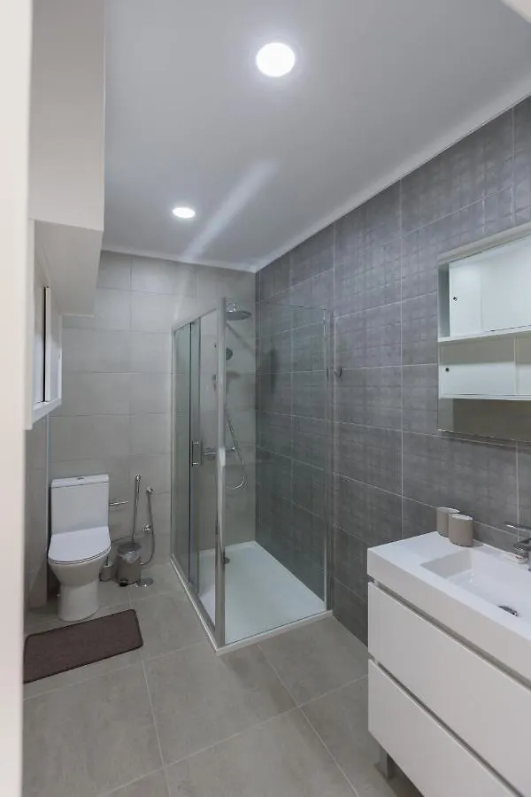Flh Alcantara Comfy Flat With Balcony Лиссабон 0*,
