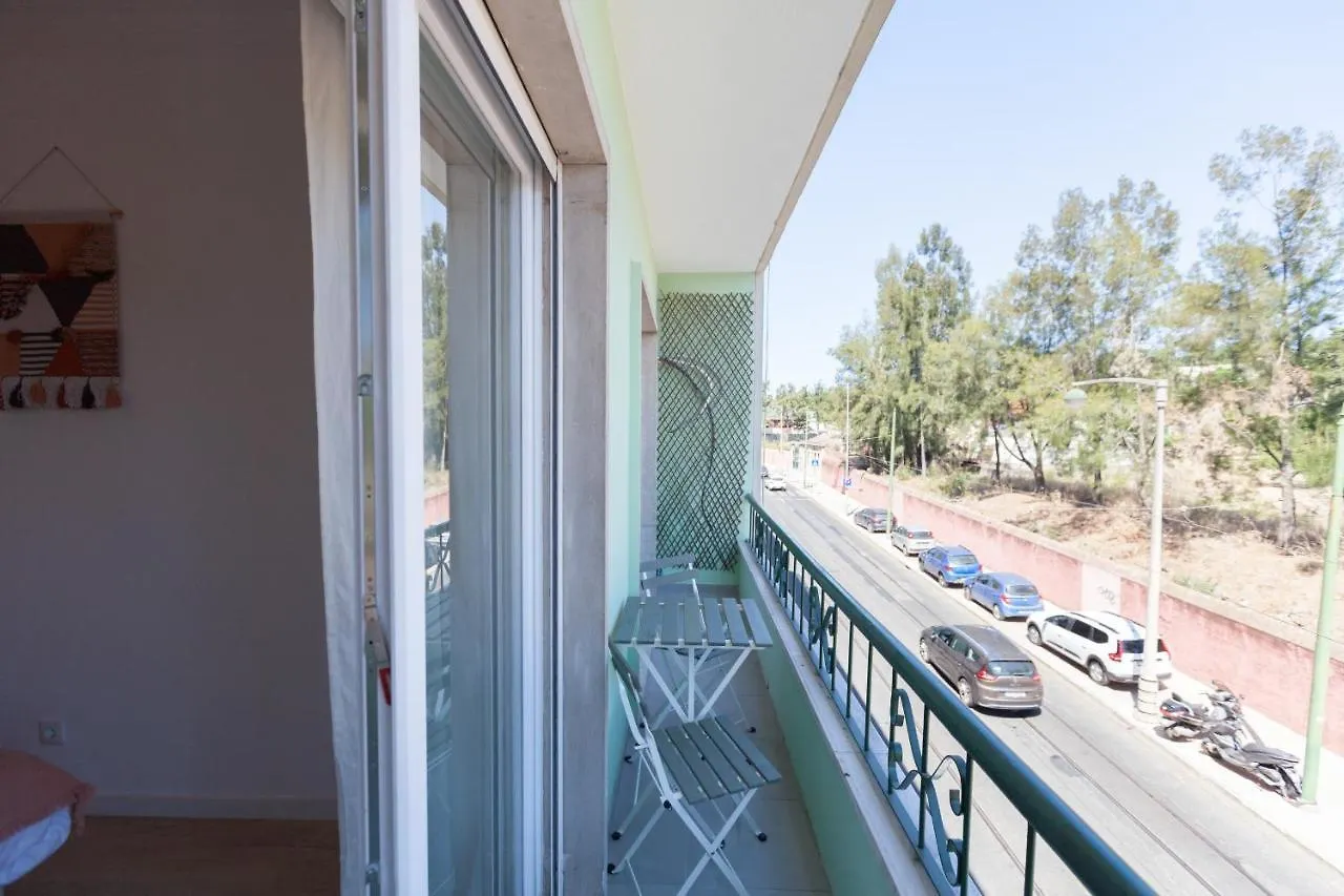 Апартаменты Flh Alcantara Comfy Flat With Balcony Лиссабон Португалия